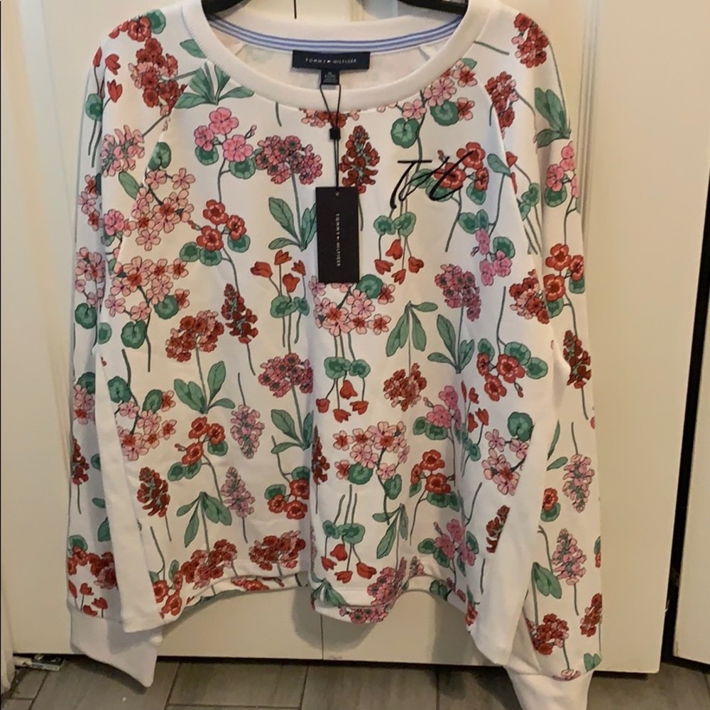 New Tommy Hilfiger XL  floral  sweater